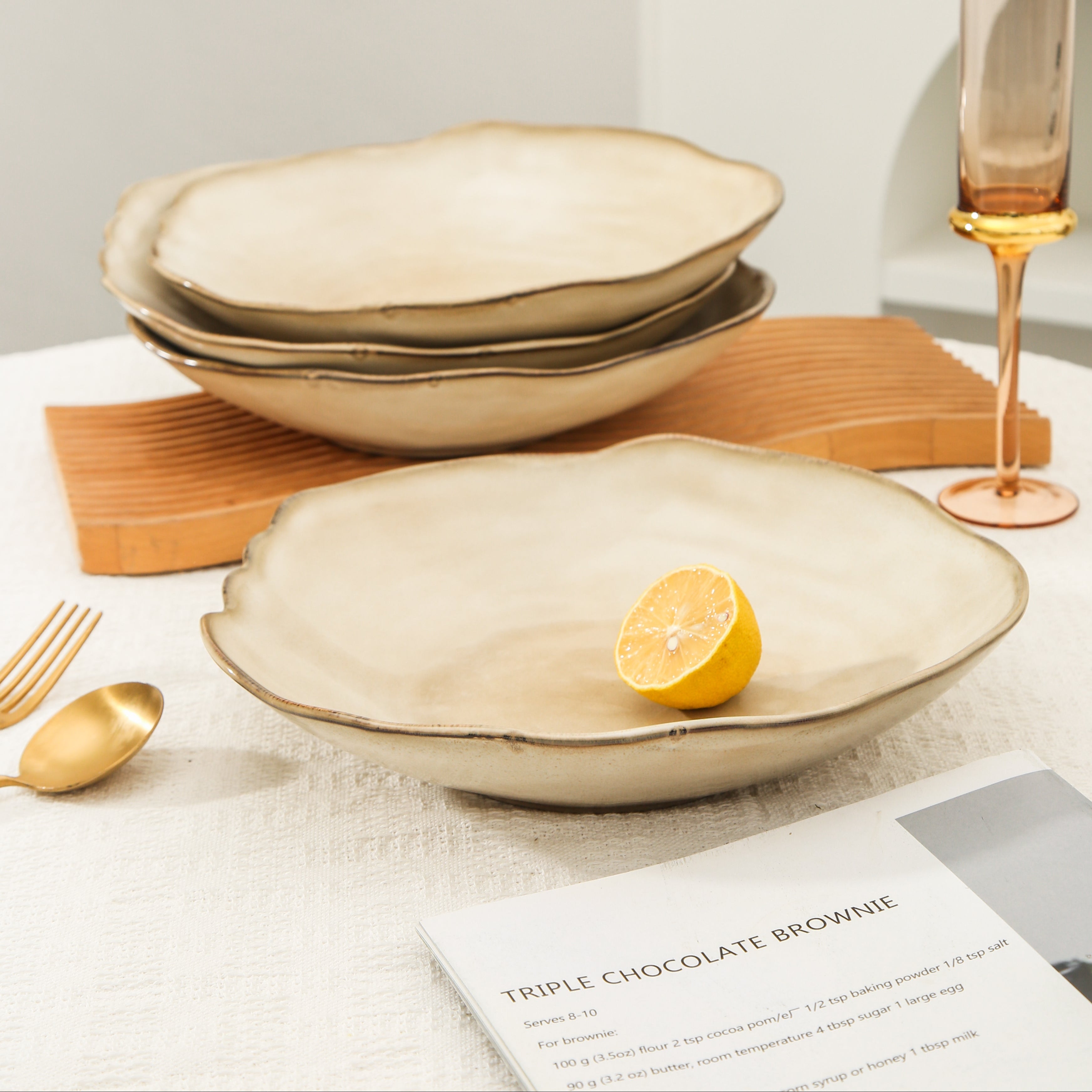 Crema Deep Organic Plate Set