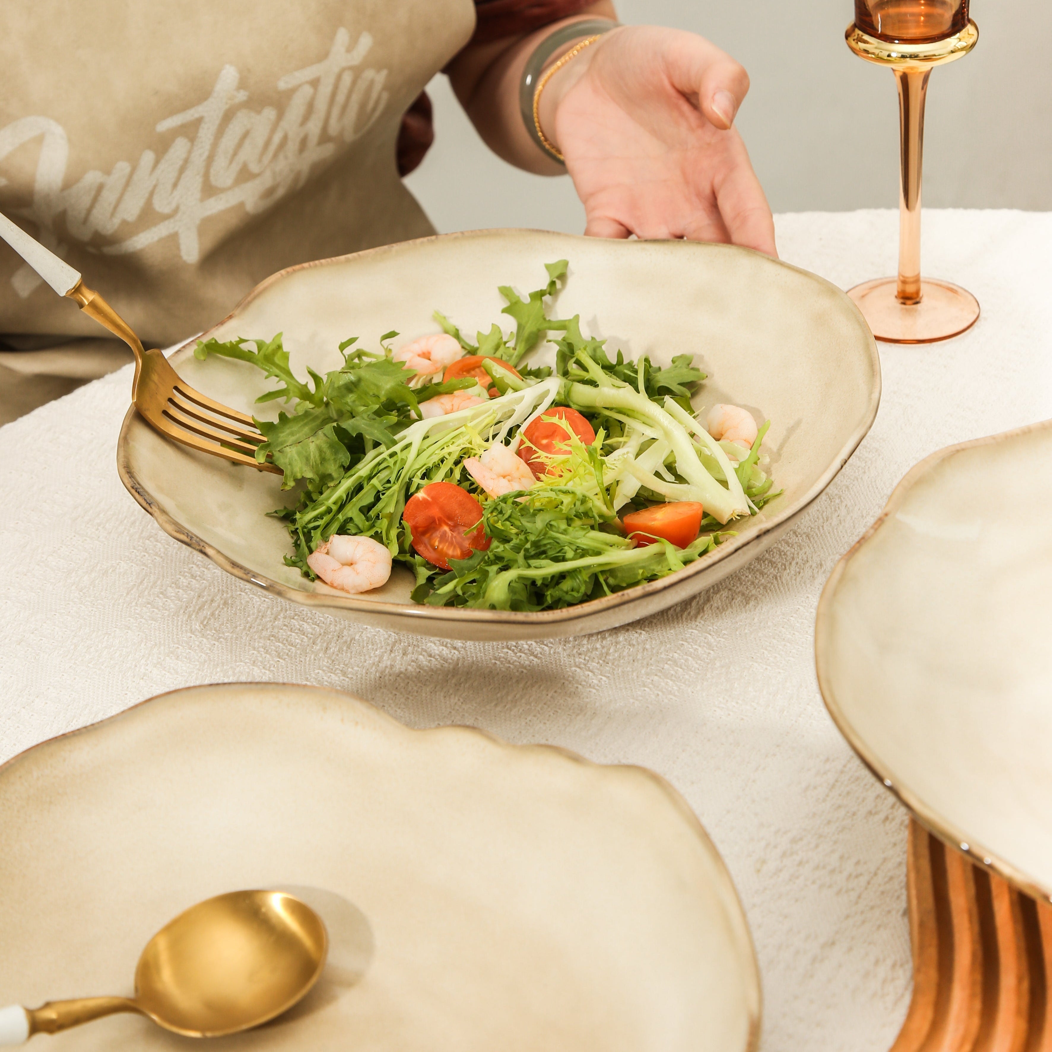 Crema Deep Organic Plate Set