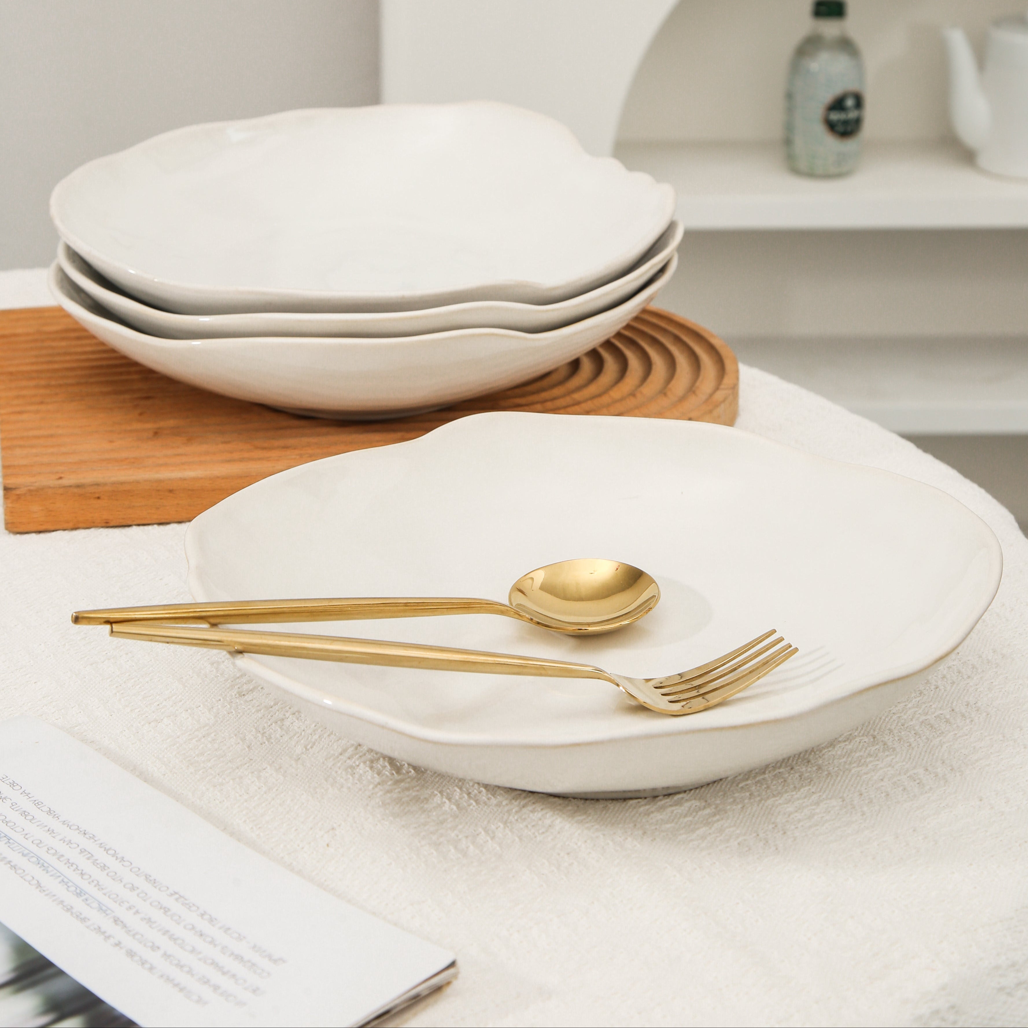 Pearl White Organic Deep Plate Set