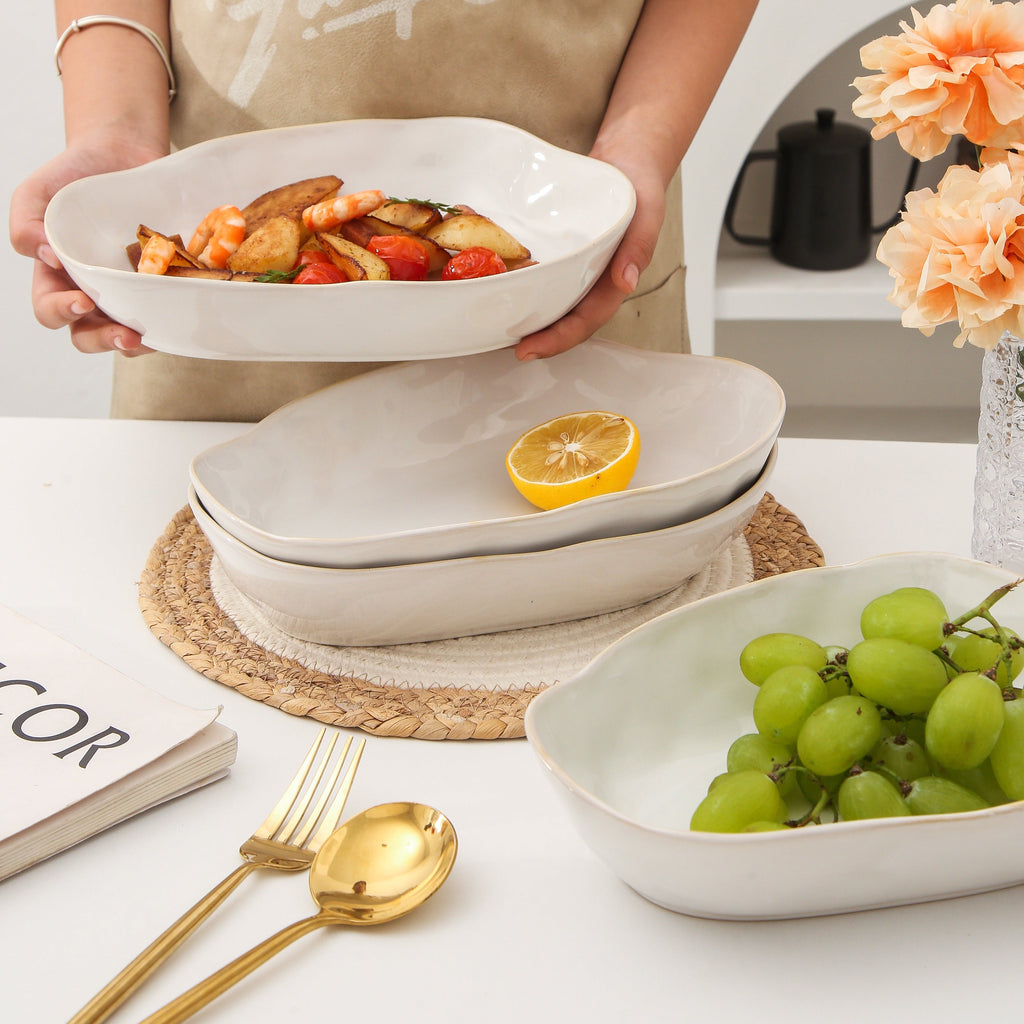 Pearl White Oval Plate Set
