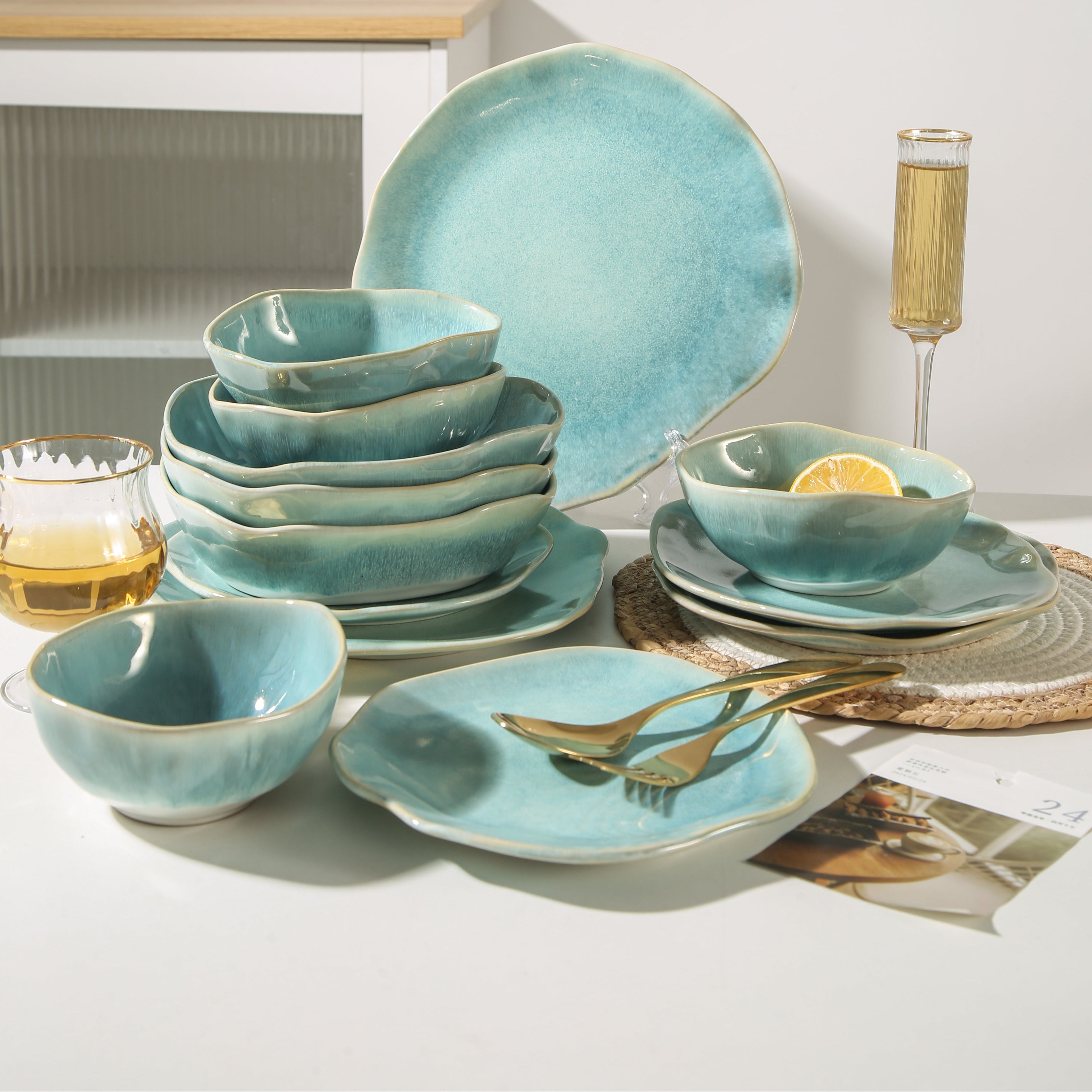 16-Piece Stoneware Set-Aqua Blue