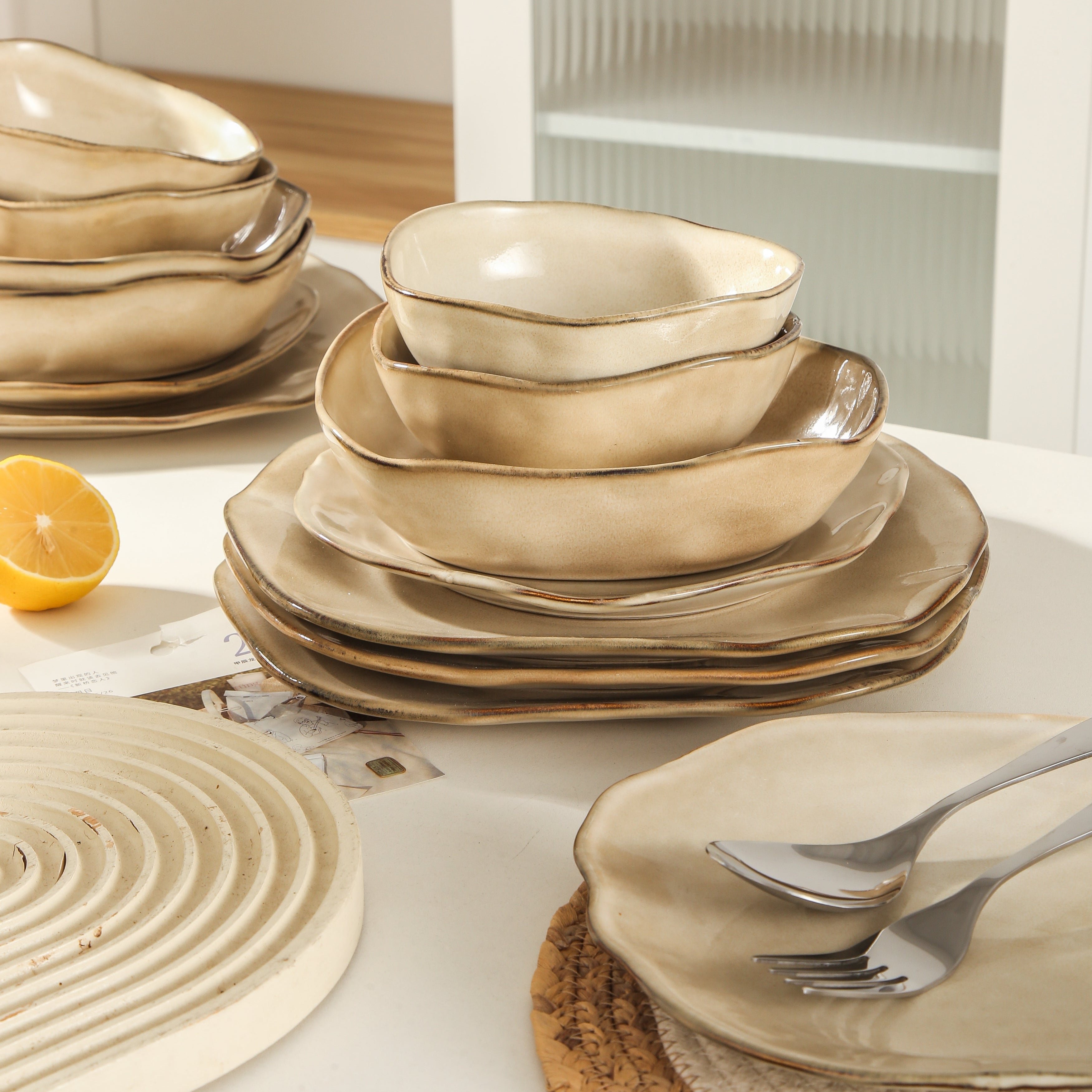 16-Piece Stoneware Set-Crema